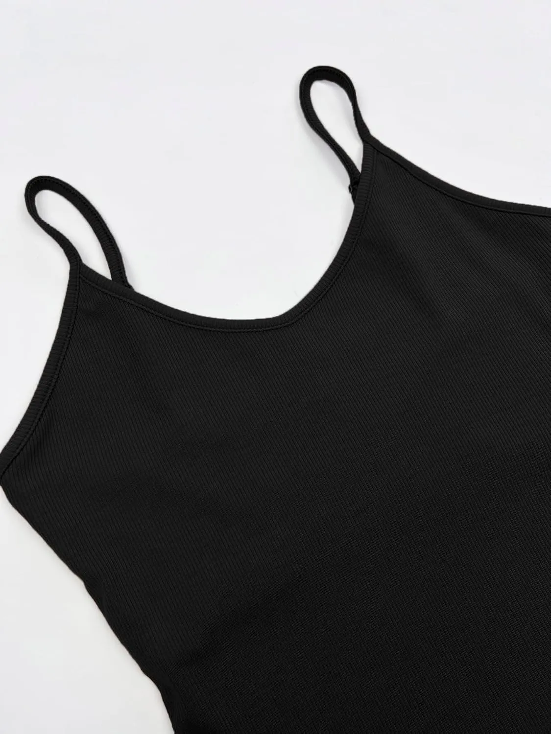 iGENJUN Tank Tops for Women 2025 Built in Shelf Bra Spaghetti Strap Summer Camisole U Neck Slim Fit Ribbed Sleeveless