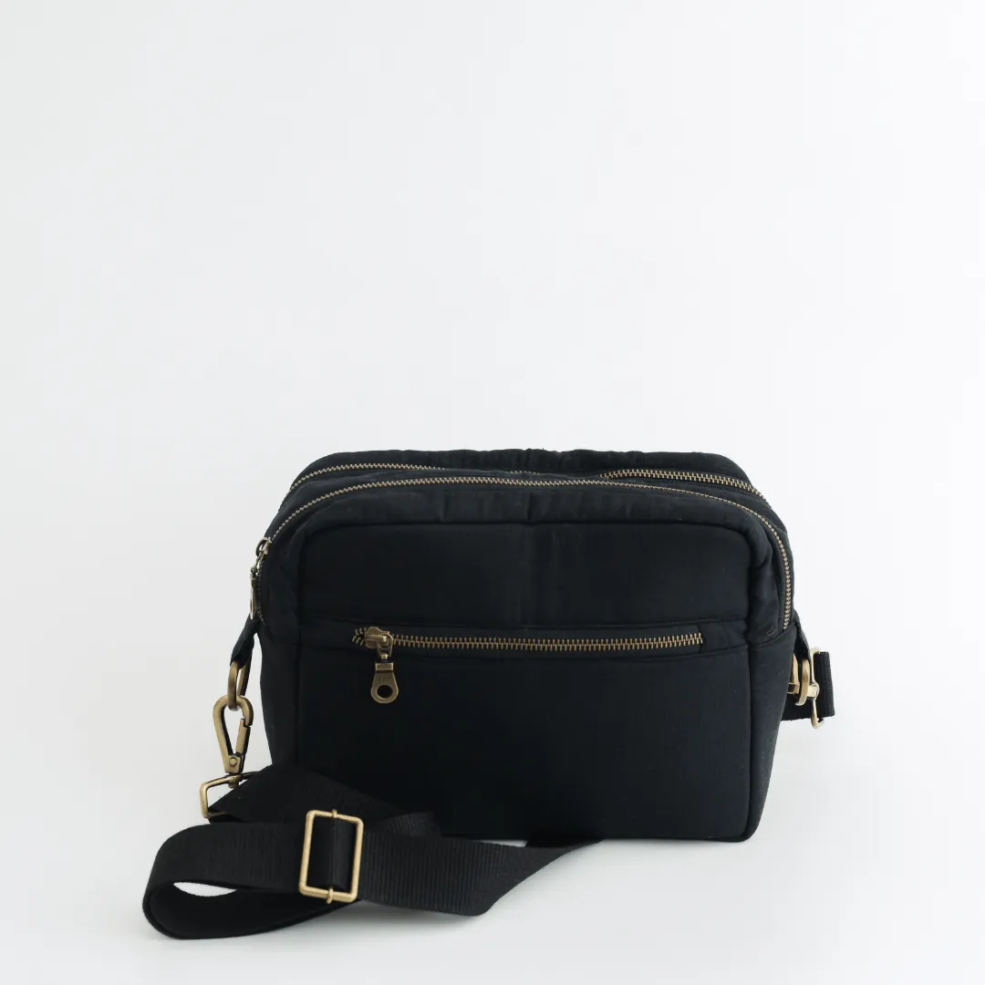 The MomSquad Sling Diaper Bag (Linen Cotton - Black)