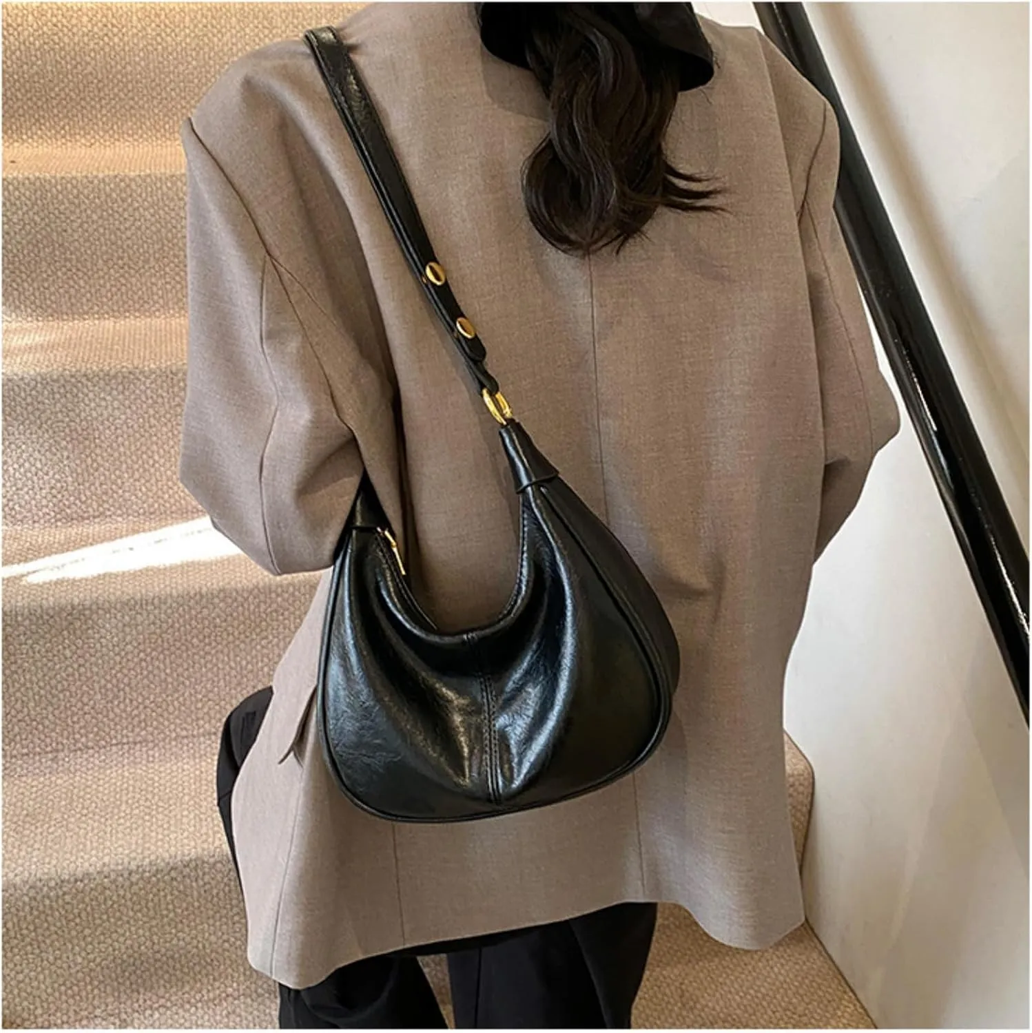 Vintage PU Leather Hobo Shoulder Bag Women Crescent Small Crossbody Handbag Versatile Wallet Everyday Purse 2025