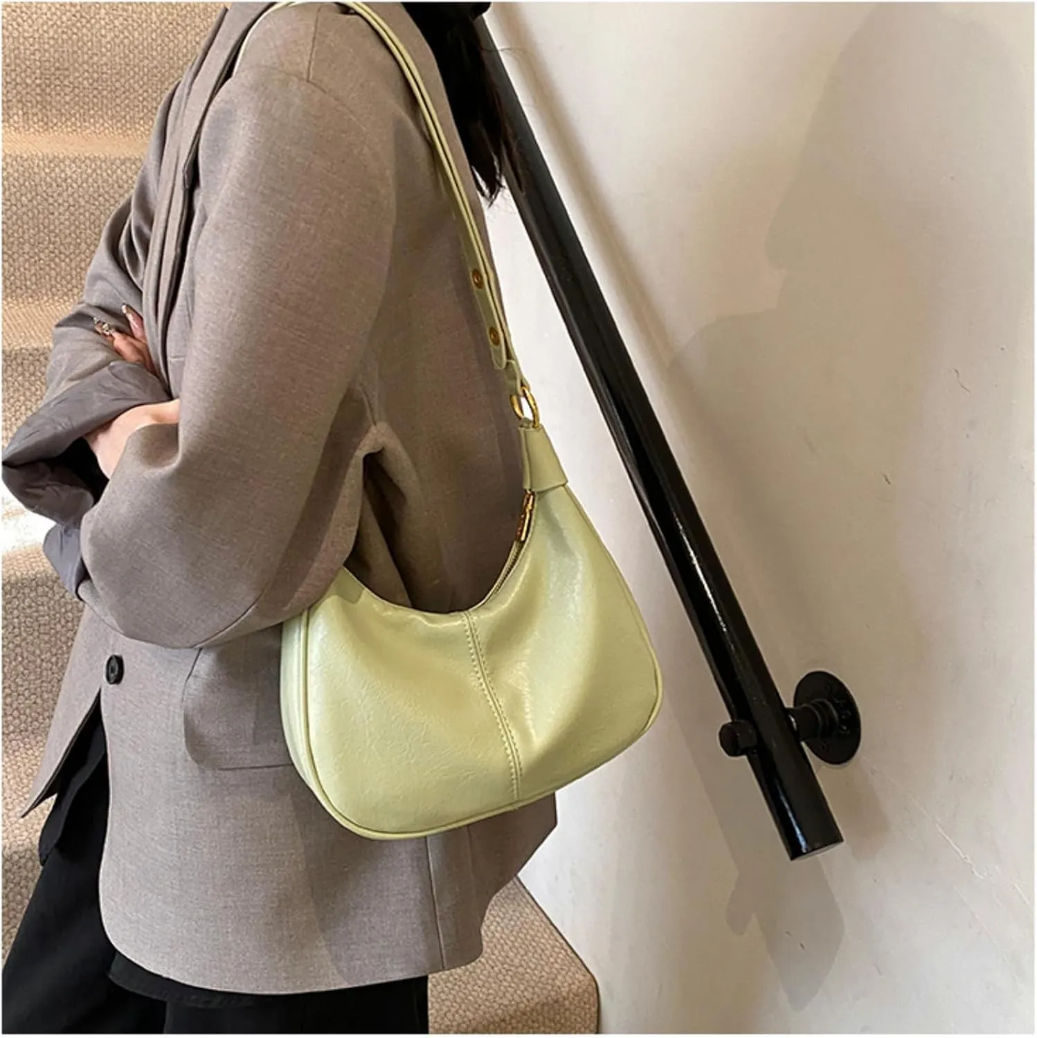 Vintage PU Leather Hobo Shoulder Bag Women Crescent Small Crossbody Handbag Versatile Wallet Everyday Purse 2025
